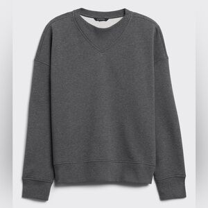 NEW - Banana Republic crew neck sweatshirt